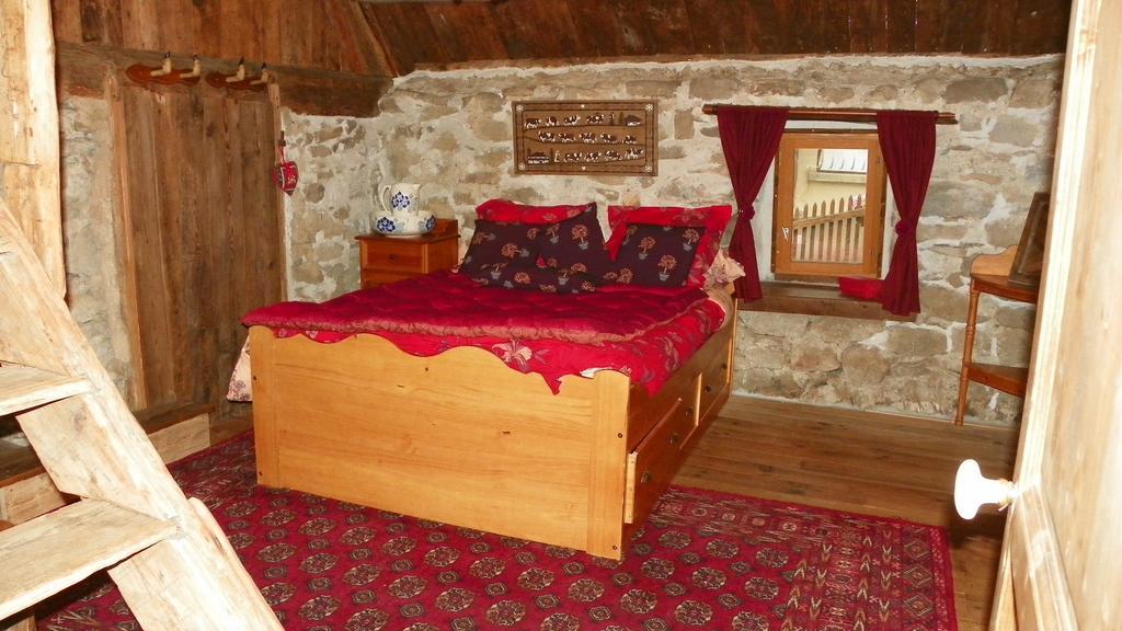 Gite Du Bois De L'Ours Orcieres Room photo